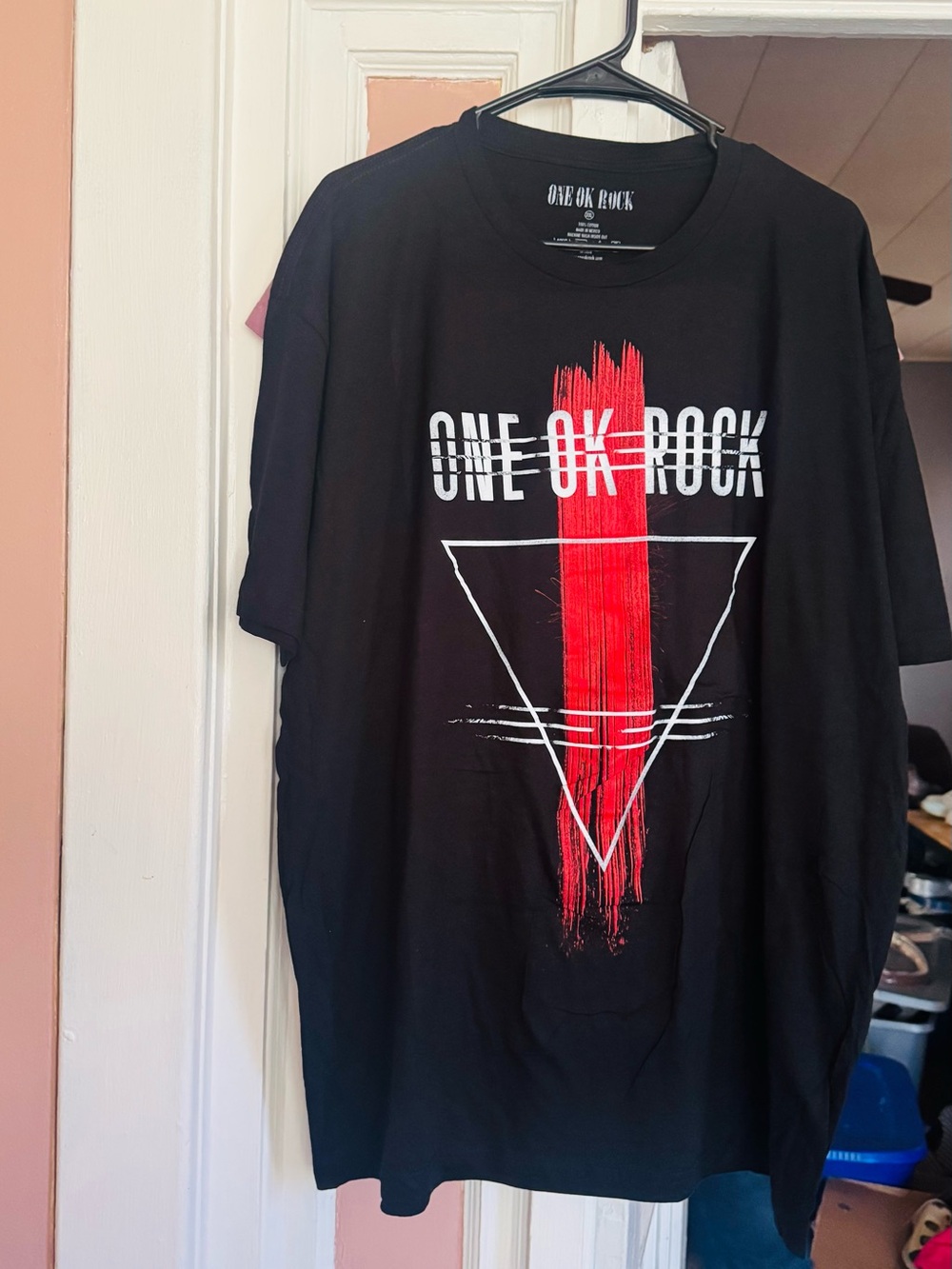 One Ok Rock Men's Black Tour 2016 Graphic Logo t-shirt